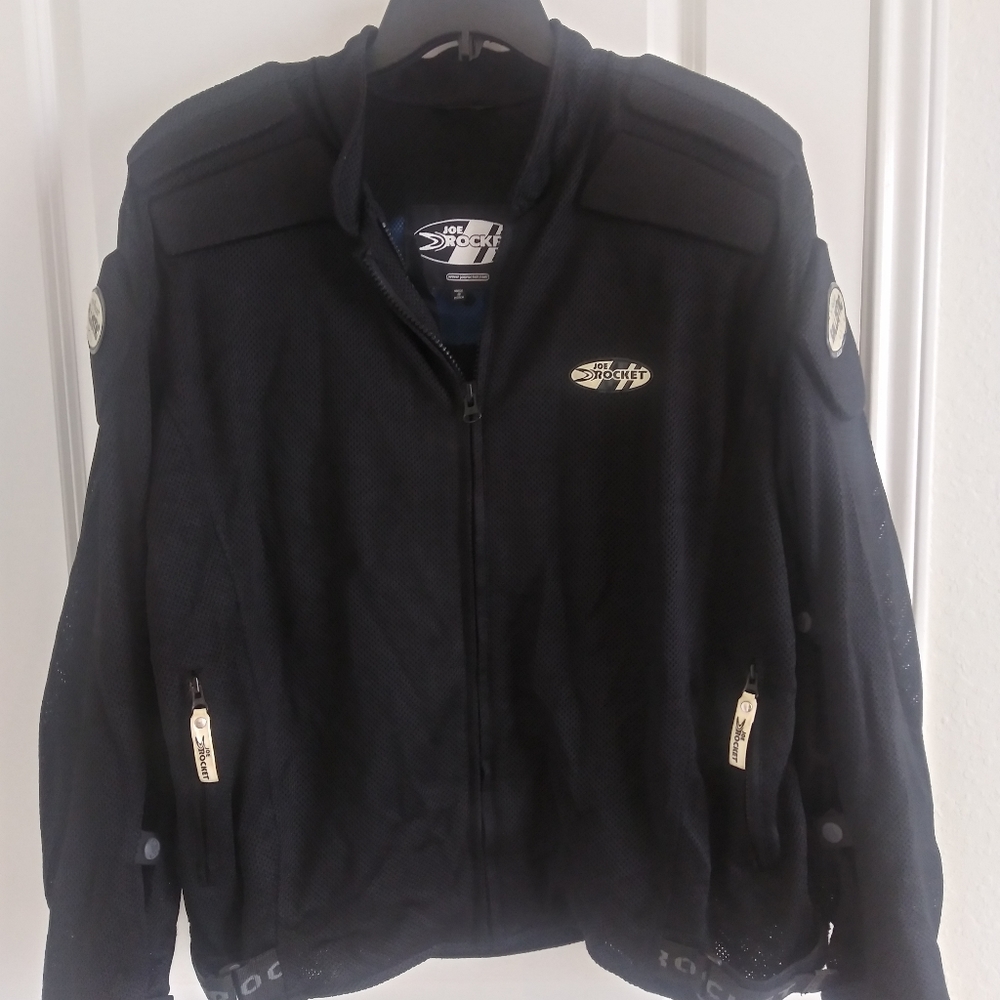 Soe Rocket Jacket Size L. Black Color With Pocket - image 2
